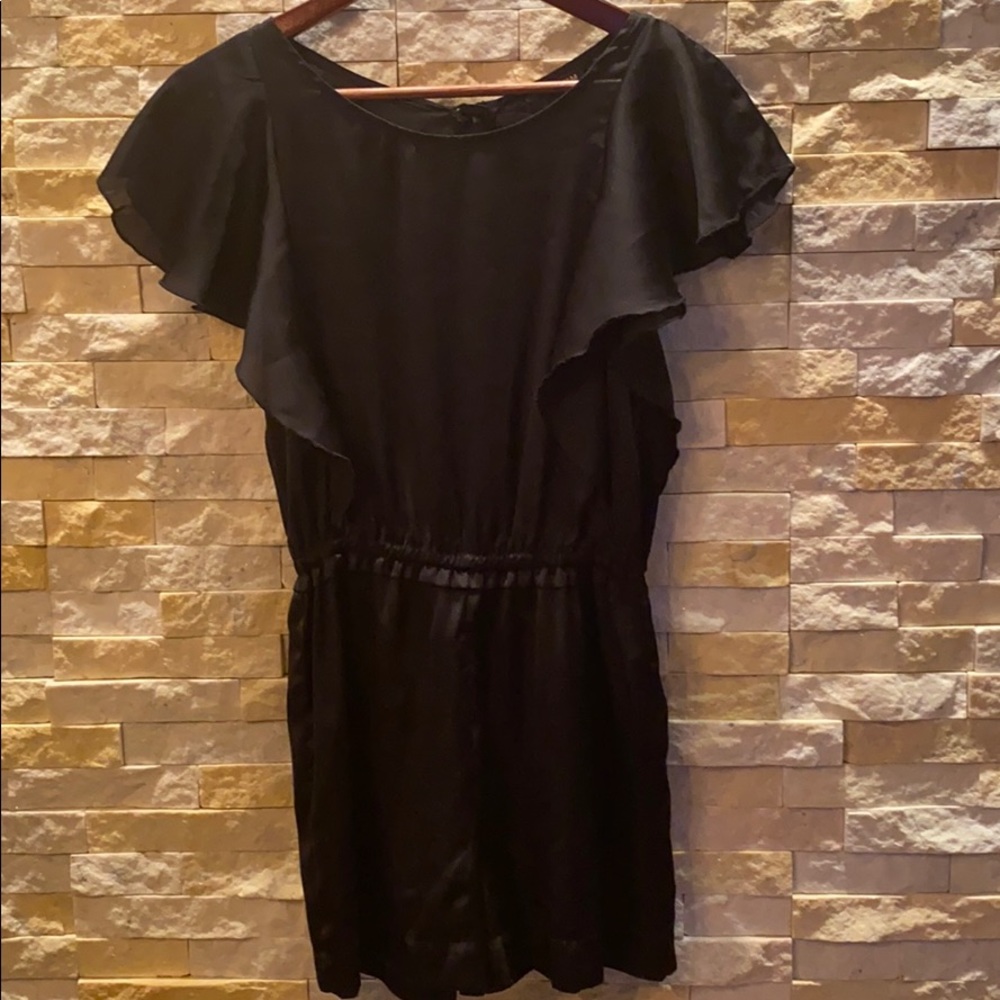 H&M black romper with ruffles sleeves